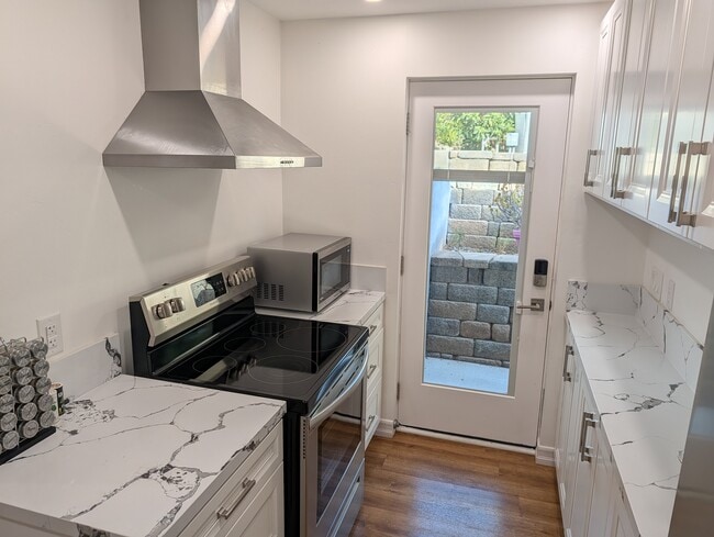 Building Photo - 10911 Sunray Pl