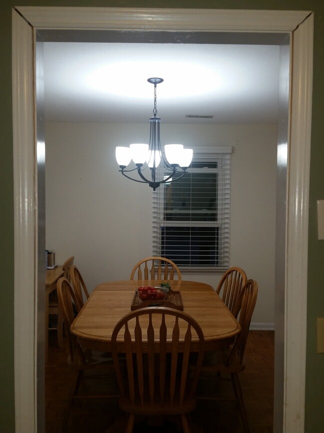 Building Photo - 501 Cranwell Cir
