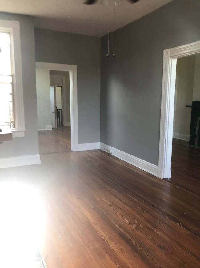 Foto del edificio - 4181 Hamilton Ave
