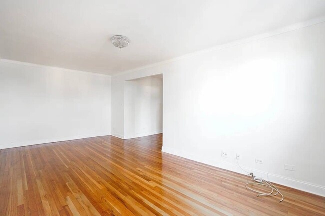 Building Photo - 20-120 71st Ave