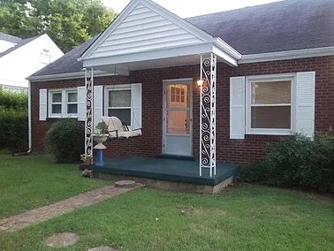 Building Photo - 3103 Wingate Ave