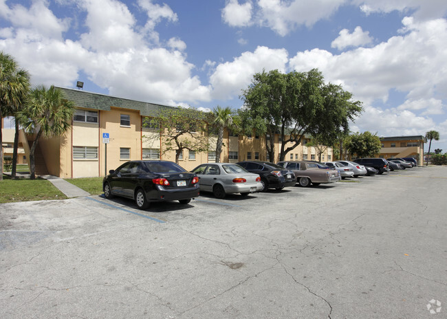 Building Photo - Miami Gardens Apartments