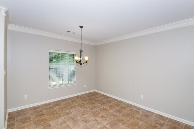 Foto del edificio - 125 Clay Hills Dr