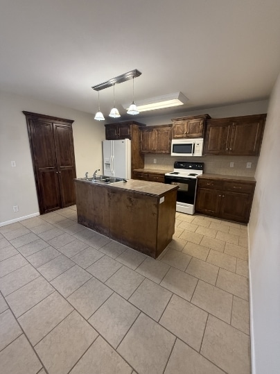 Building Photo - 1110 Kimmy Ln