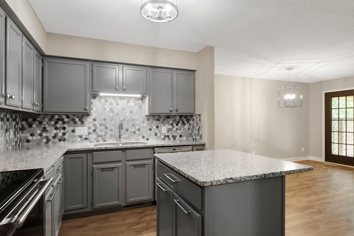 2302 Pinehurst Ln Unit 2302, Stillwater, MN 55082 Condo for Rent in