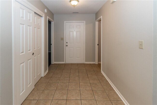 Building Photo - 4512 Periwinkle Ct