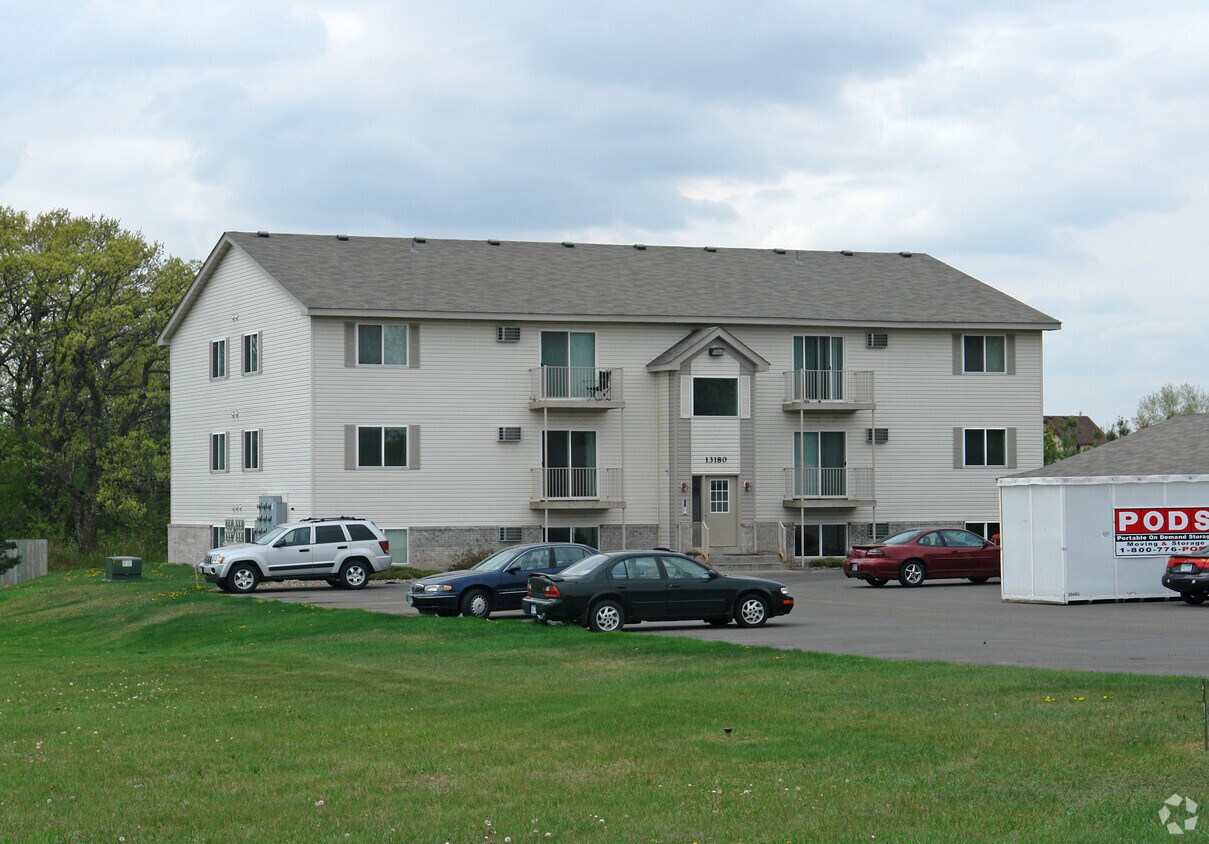 Primary Photo - Freemont Apartments