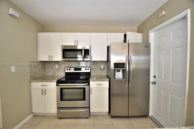 Foto del edificio - 9961 SW 162nd Ct