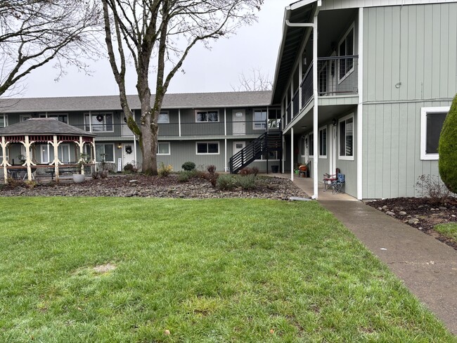 Building Photo - Garland Way Apartments
