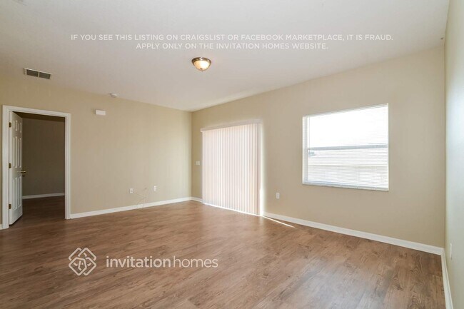 Foto del edificio - 910 Cumberland Dr