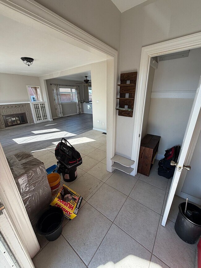 Foto del edificio - 1215 107th Ave