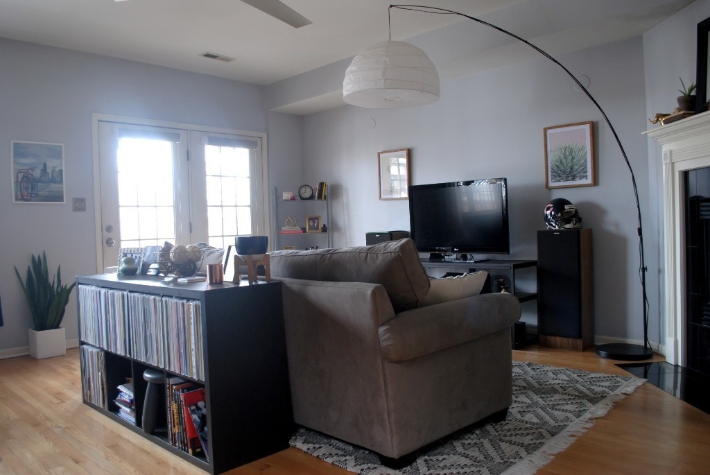 Primary Photo - 1357 N Artesian Ave