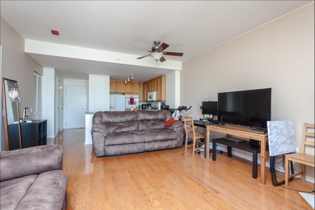 Foto del edificio - 1515 S Prairie Ave