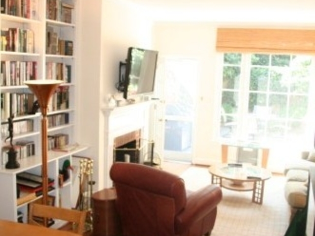 Building Photo - 2726 Dumbarton St NW, Washington, DC 20007