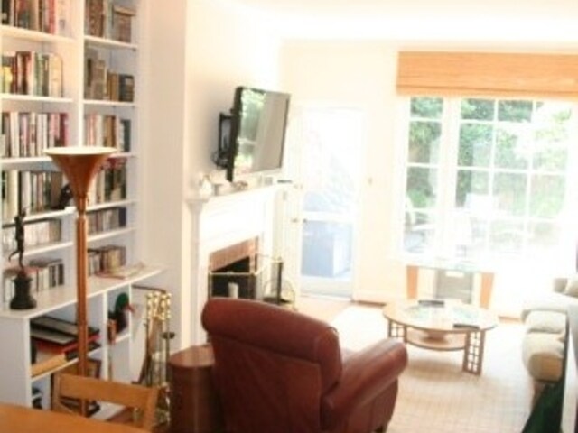 Foto del edificio - 2726 Dumbarton St NW, Washington, DC 20007