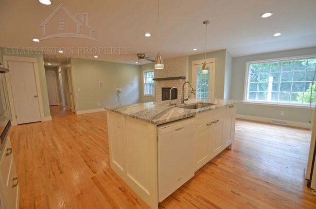 Building Photo - 810 McCants Dr
