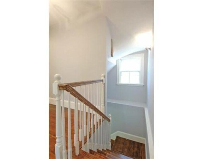 Building Photo - Must See Unit in Mission Hill. High-End Fi...