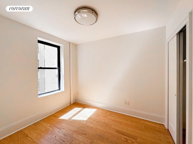 Building Photo - 567 W 125th St