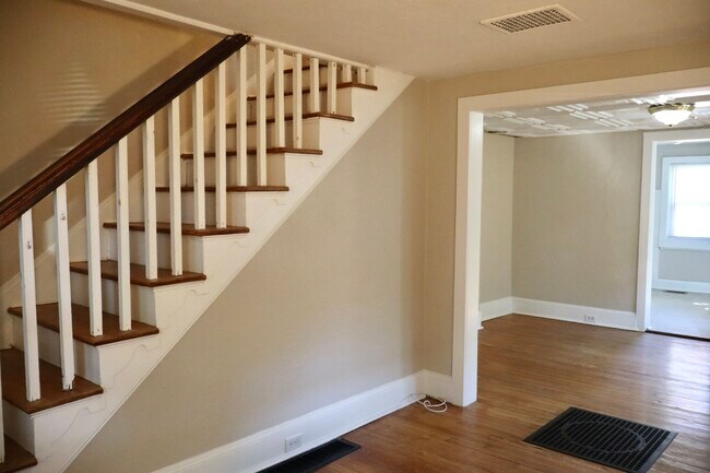 Foto del edificio - 37 Moran Ave