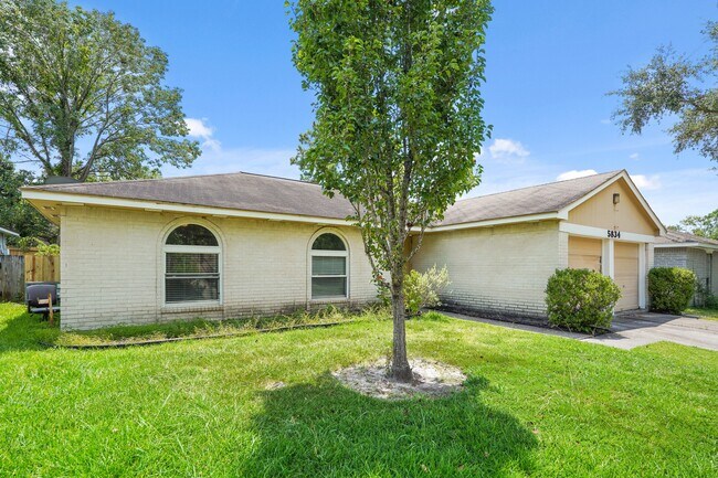 Building Photo - 5834 Fallengate Dr