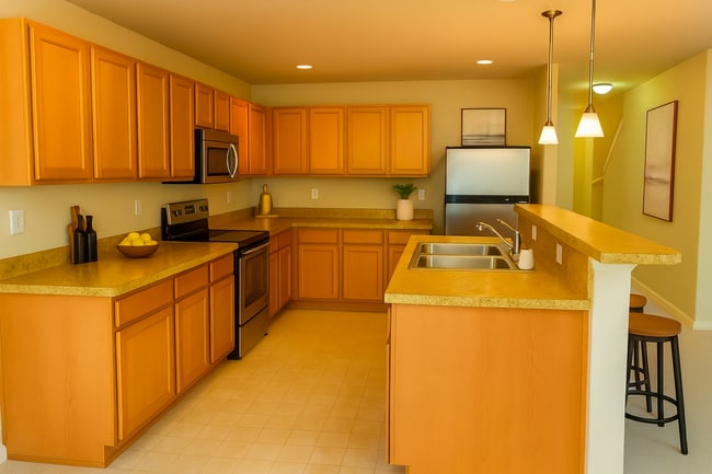 Building Photo - 18928-18913 13th Ave SE