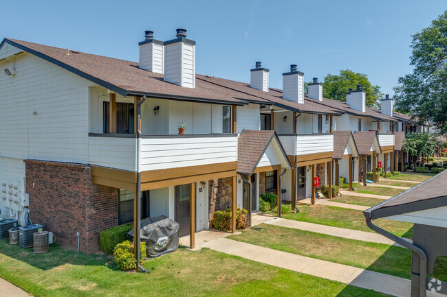 Building Photo - Barrington Apartments