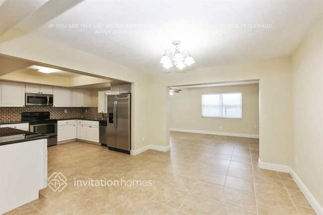 Foto del edificio - 10320 NW 18th Pl