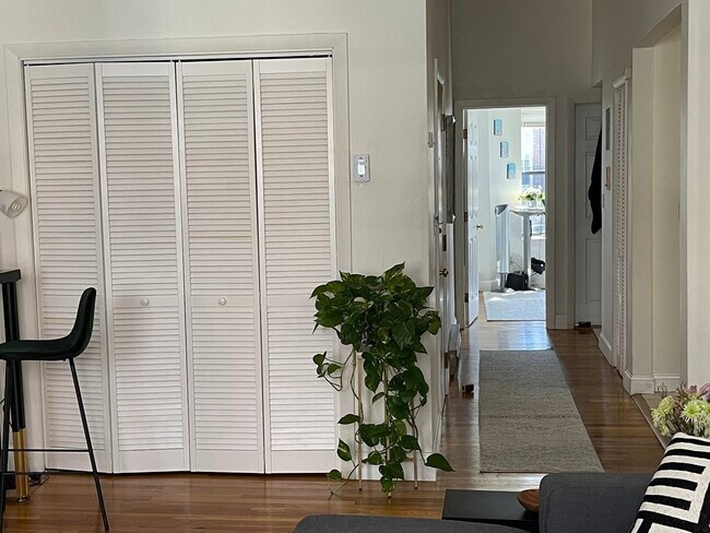 Foto del edificio - 294 Columbus Ave