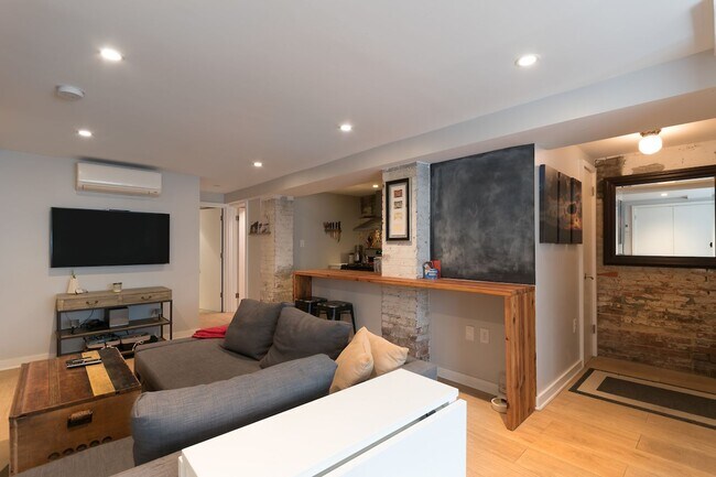 Foto del edificio - 929 R St NW