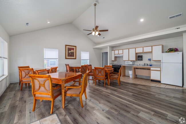 Building Photo - Monett Meadows (Sunset Villa Apartments)