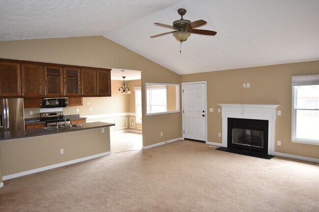 Building Photo - Coming Soon: 3 Bedroom and 2 Bath Home- Ne...