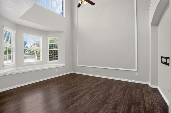 Foto del edificio - 3112 Bedford Rd