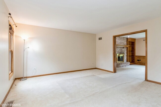 Building Photo - 3515 Hobbes Dr