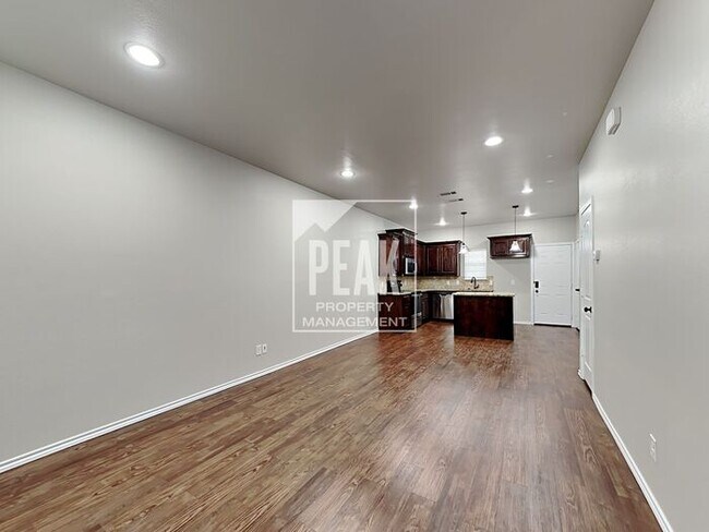 Building Photo - Beautiful New Home in Springtown