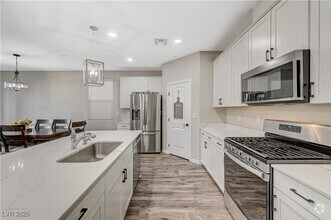 Building Photo - 3164 Bormida Ave