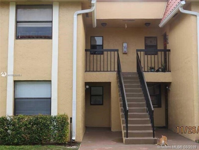Building Photo - 9714 Hammocks Blvd