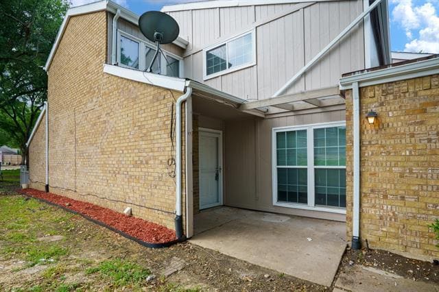 Building Photo - 2716 Creekwood Ct