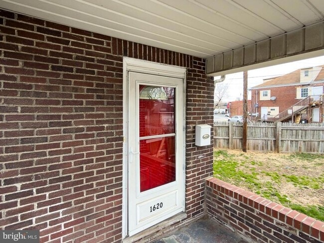Foto del edificio - 1620 Randolph St