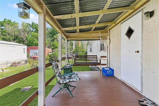 Foto del edificio - 108 Cedar Dr