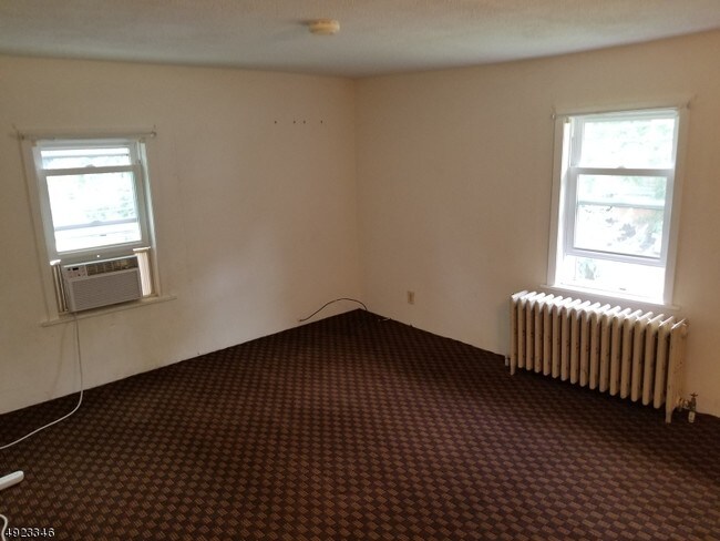 Building Photo - 5 Johnsonburg Rd
