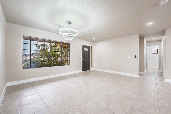 Building Photo - Welcome to your dream home!