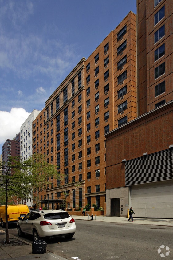 Primary Photo - Genesis Robert F Kennedy Apartments