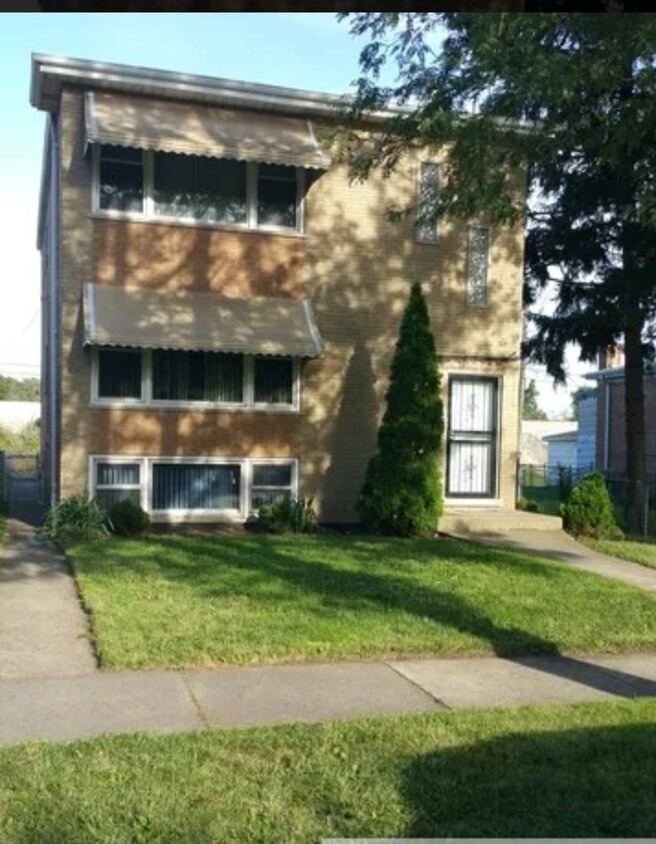 Primary Photo - 14345 Park Ave