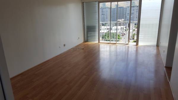 Foto del edificio - 3 Bedroom / 1.5 Bath in Honolulu