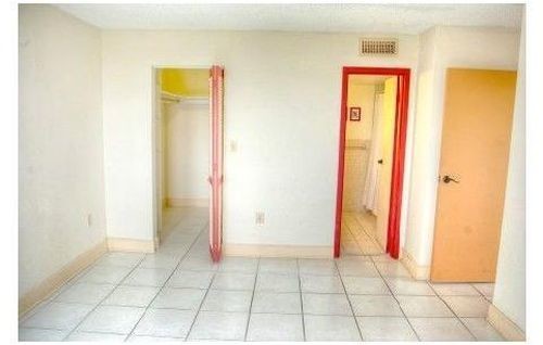 Building Photo - 7900 Tatum Waterway Dr