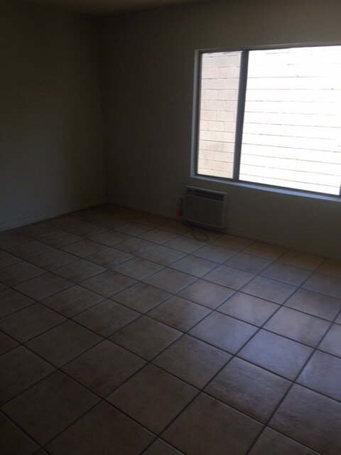 Foto del edificio - 16129 Cantlay St