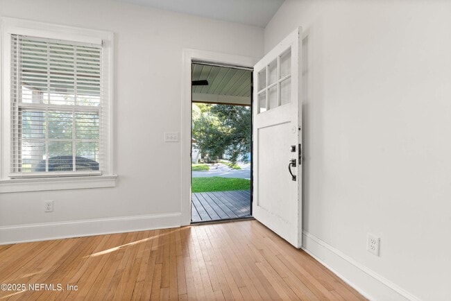 Foto del edificio - 4313 Lexington Ave