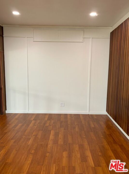 Foto del edificio - 5438 Fernwood Ave