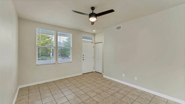 Building Photo - "Charming 2-Bed, 2-Bath Gem in San Marcos - 1064 Sq. Ft. of Comfort at 334 Newberry!"