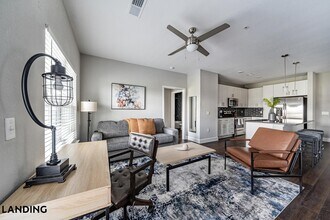 Building Photo - 918 Aventine Dr